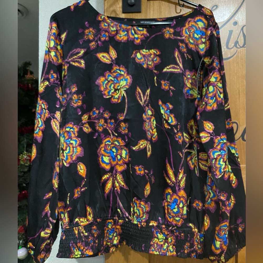 Brand new colorful boutique top